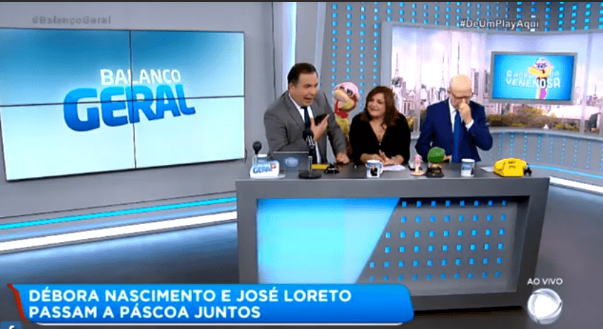 O apresentador Reinaldo Gottino ligou para o pai da atriz Débora Nascimento ao vivo na Record. (Foto: Reprodução)