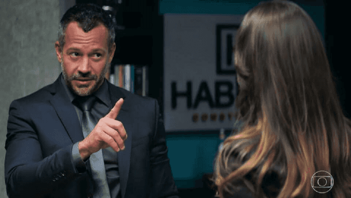 Agno e Fabiana em cena da novela A Dona do Pedaço (Foto: Reprodução)
