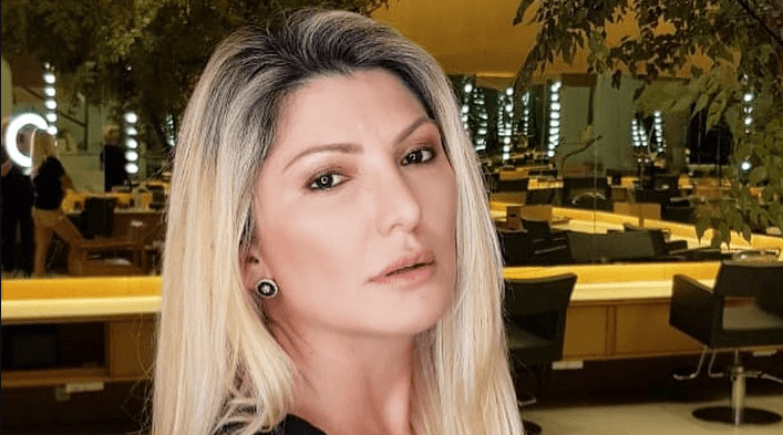 Antonia Fontenelle deu o que falar em foto sensual ao lado de outra mulher (Foto: Reprodução/Instagram)