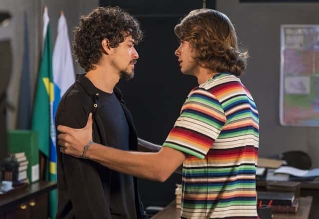 Jerônimo (Jesuíta Barbosa) e João (Rafael Vitti) têm reencontro decisivo em Verão 90 (Foto: Globo/Paulo Belote)