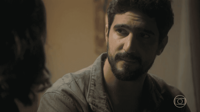 Renato Góes (Jamil) em cena de Órfãos da Terra; novela das seis foi cancelada no RS por causa do futebol (Foto: Reprodução/Globo)