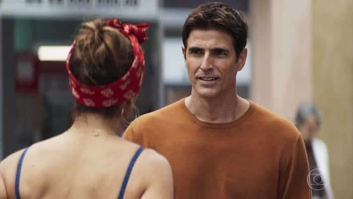 Régis (Reynaldo Gianecchini) em cena de A Dona do Pedaço; novela em alta no ibope (Foto: Reprodução/Globo)