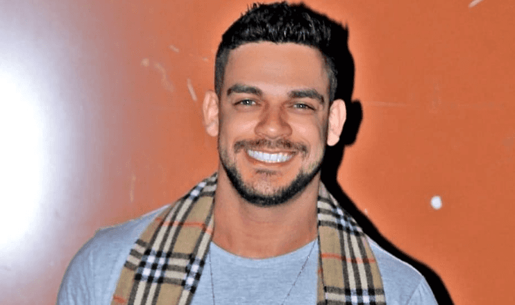 Caique Aguiar (Foto: Reprodução/Instagram)