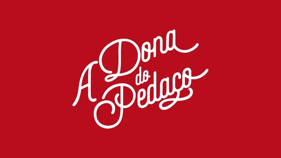 Um ator de A Dona do Pedaço foi flagrado em um momento de completo desgaste, jogado em uma das salas da Globo e essas imagens mostraram como o descaso da emissora é grande para com os seus artistas (Reprodução)