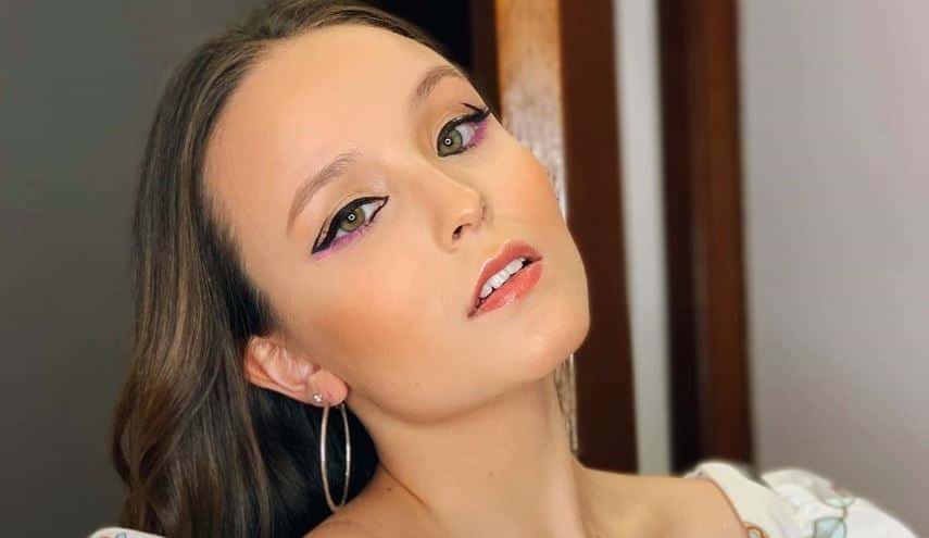 A famosa atriz de Poliana do SBT, Larissa Manoela foi vista na Globo nesta sexta-feira (Foto: Reprodução/Instagram)