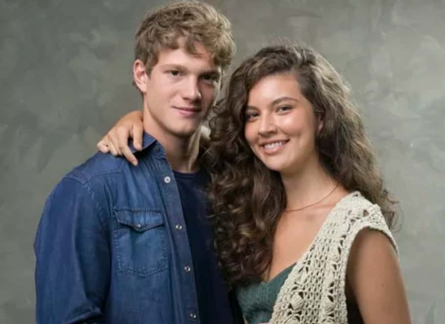 Os atores Pedro Novaes e Alanis Guillen, protagonistas de Malhação (Foto: Divulgação/Globo)
