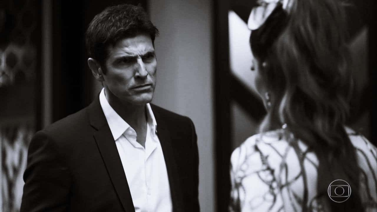 Régis (Reynaldo Gianecchini) em cena de A Dona do Pedaço (Foto: Reprodução/Globo)