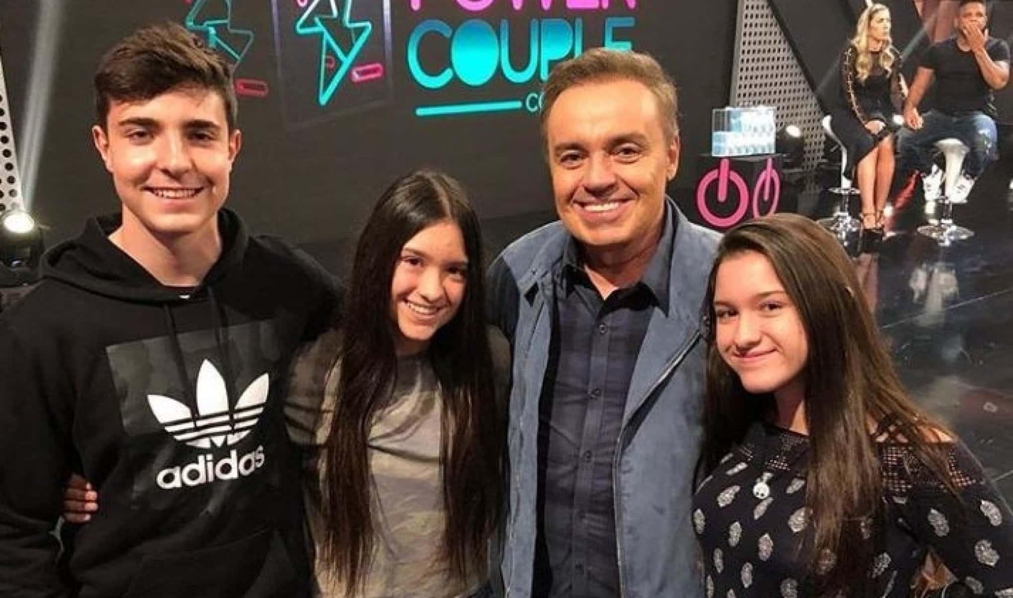 whatsapp_image_2019_11_22_at_21_55_59-18662382