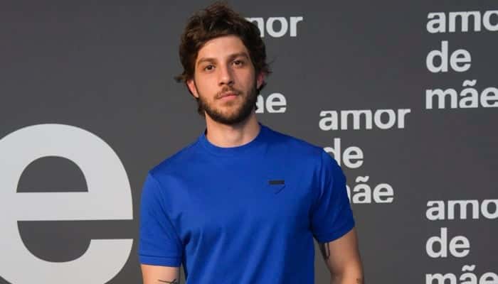 Chay Suede no lançamento da novela Amor de Mãe (Foto: Globo/Estevam Avellar)