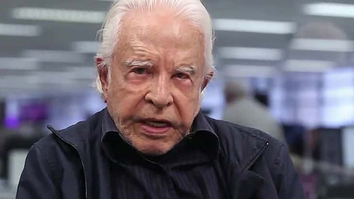 Cid Moreira sofreu uma queda dentro da própria casa, em Itaipava, no Rio de Janeiro (Foto: Reprodução / TV Globo)