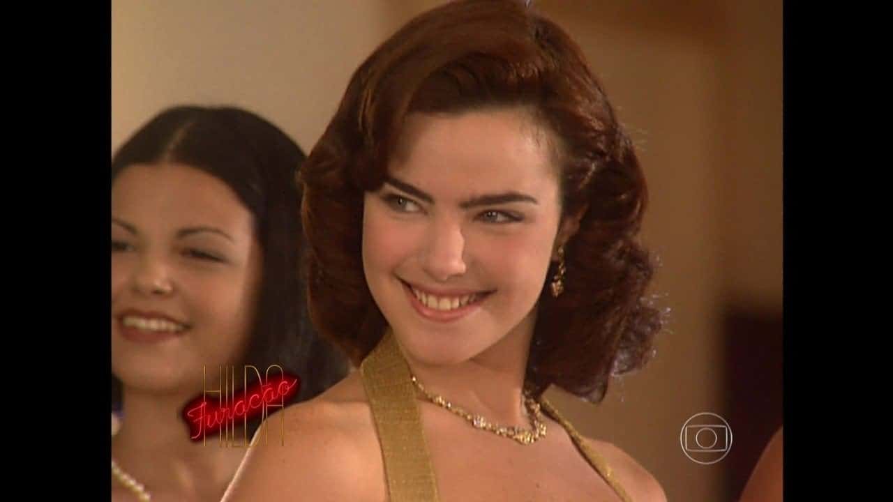 Ana Paula Arósio em 'Hilda Furacão', na década de 90 (Foto: reprodução/Globo)