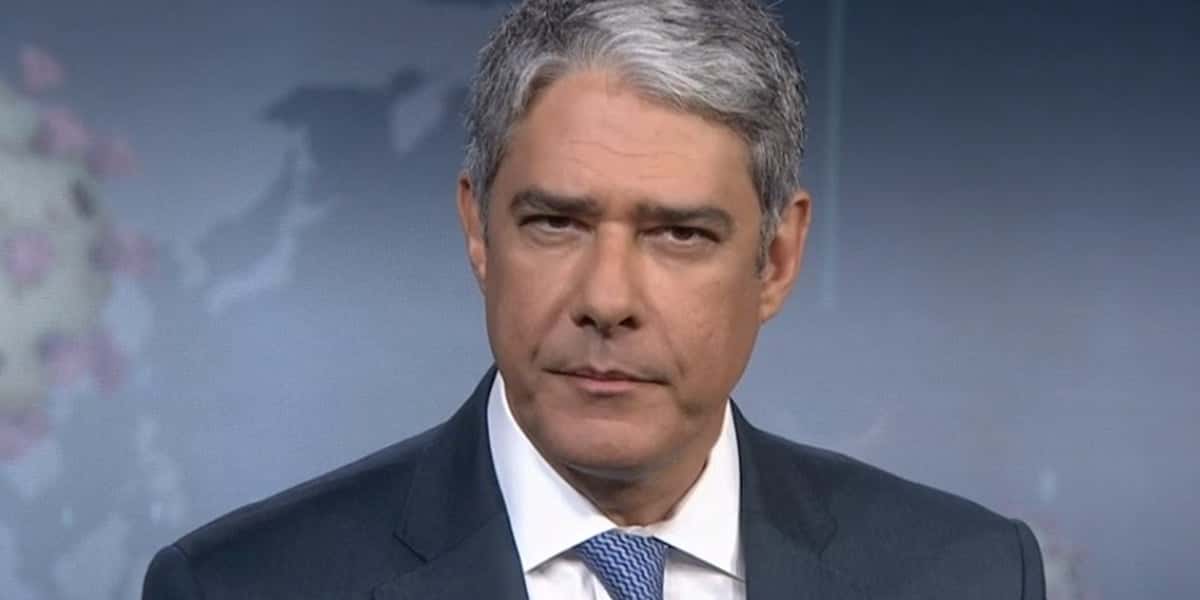 William Bonner, o âncora do Jornal Nacional, tem sofrido diversos ataques (Foto: Reprodução / TV Globo)