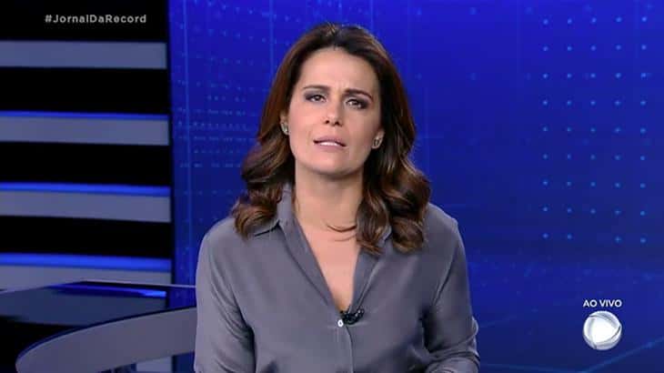 A jornalista Adriana Araújo foi punida na Record (Foto: reprodução)
