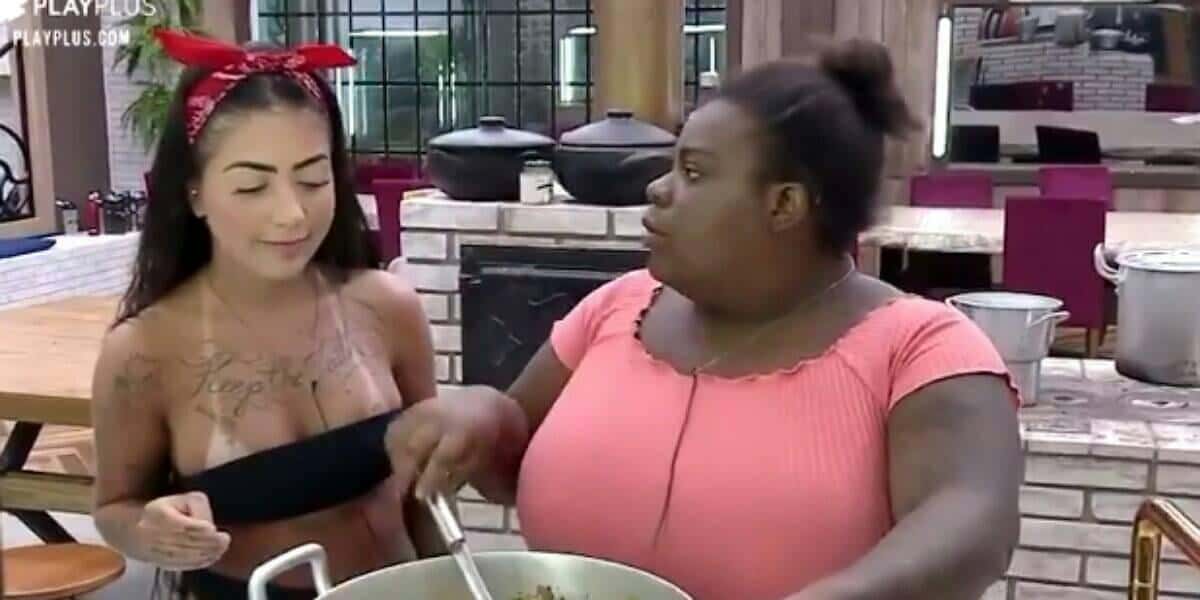 Jojo e Mirella voltam a se desentender em A Fazenda 12 (Foto: Divulgação)