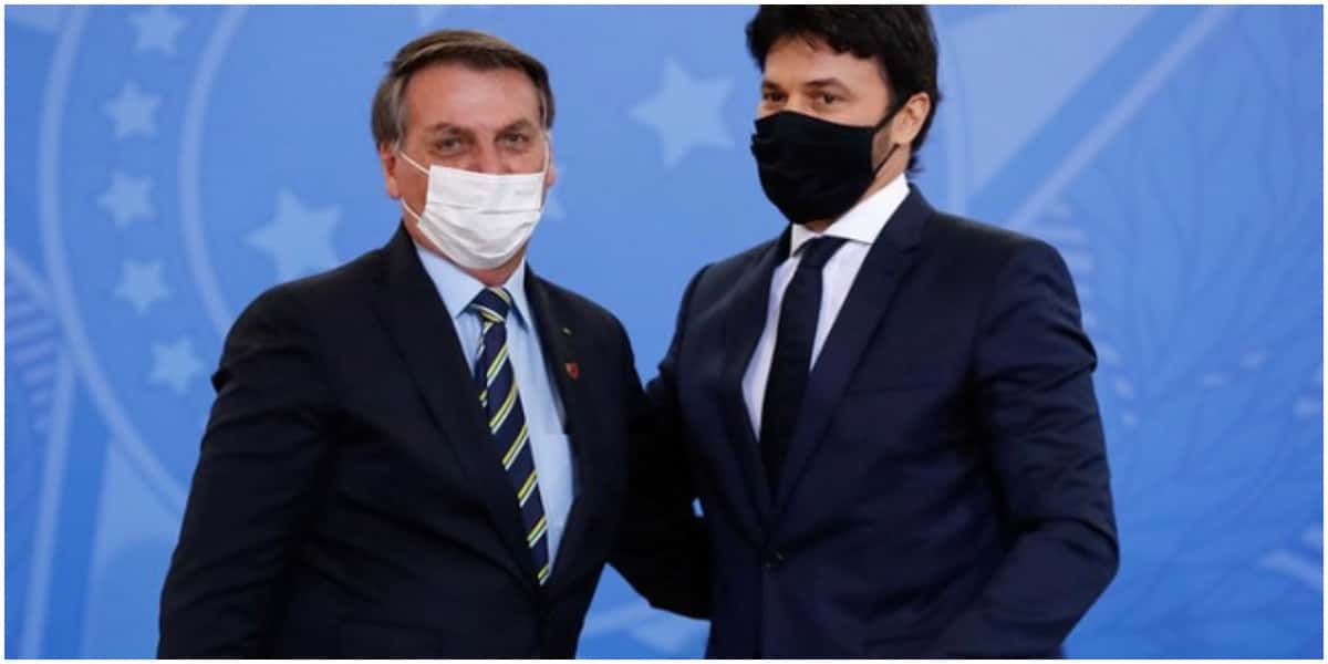 O marido de Patrícia Abravanel com o presidente Jair Bolsonaro - (Foto: Reprodução)