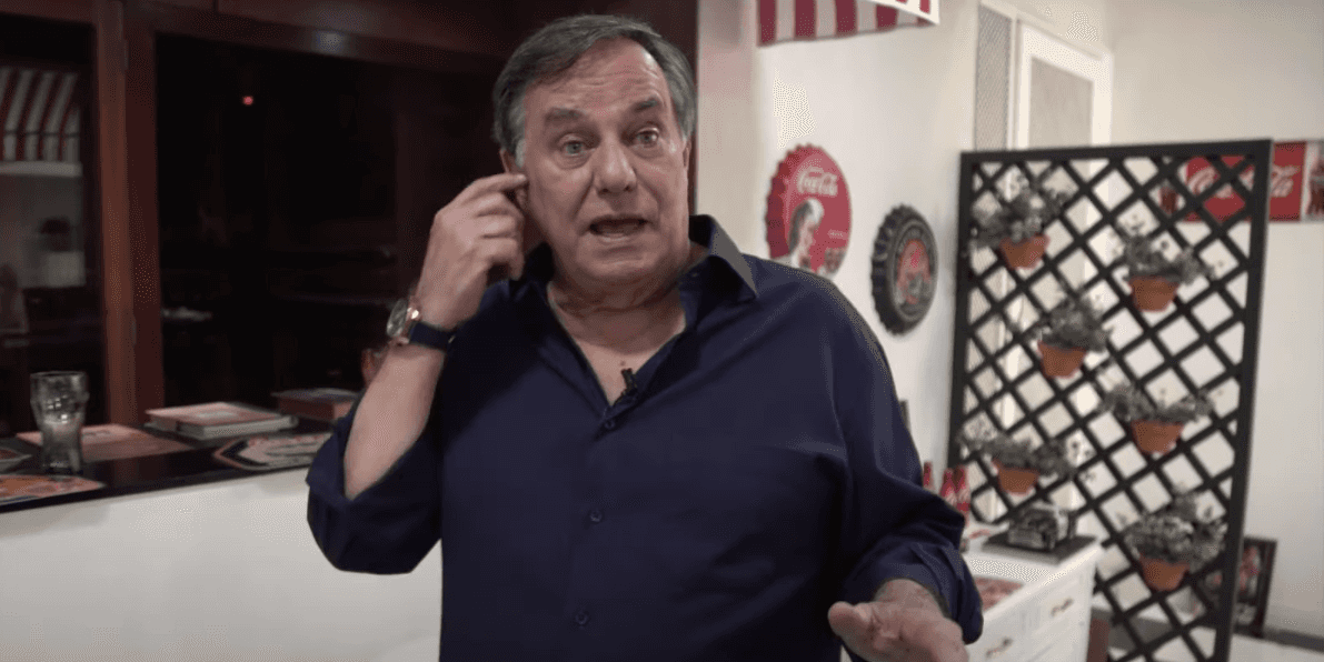 Ronnie Von abriu o coração (Foto: reprodução)