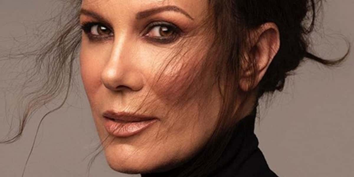 Regina Volpato atualmente está com 52 anos de idade e com o corpão em forma (Foto: Reprodução)