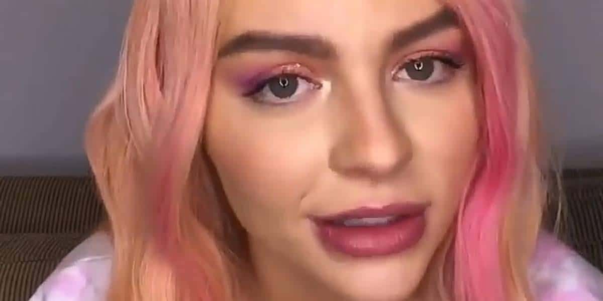Luísa Sonza surgiu irritada nas redes sociais após ter foto vazada (Foto: Reprodução)