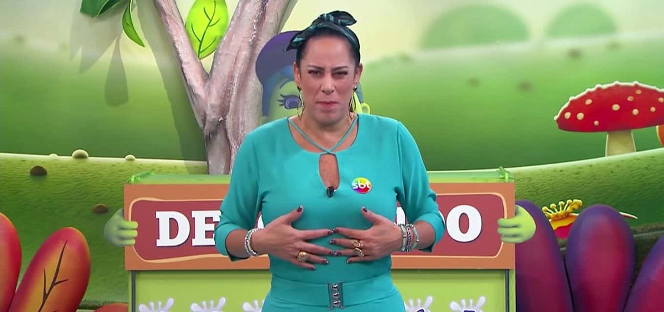 Silvia Abravanel apresentando o Bom Dia & Cia no SBT (Foto: Reprodução / SBT)