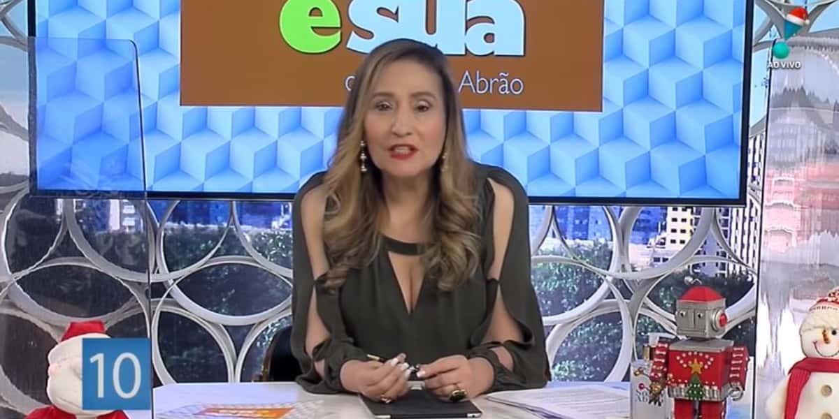Sonia Abrão no "A Tarde é Sua" (Foto: Reprodução/RedeTV!)