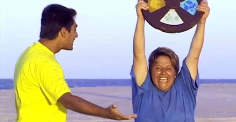Zeca Camargo e Elaine, vencedora do primeiro No Limite (Foto: Reprodução)