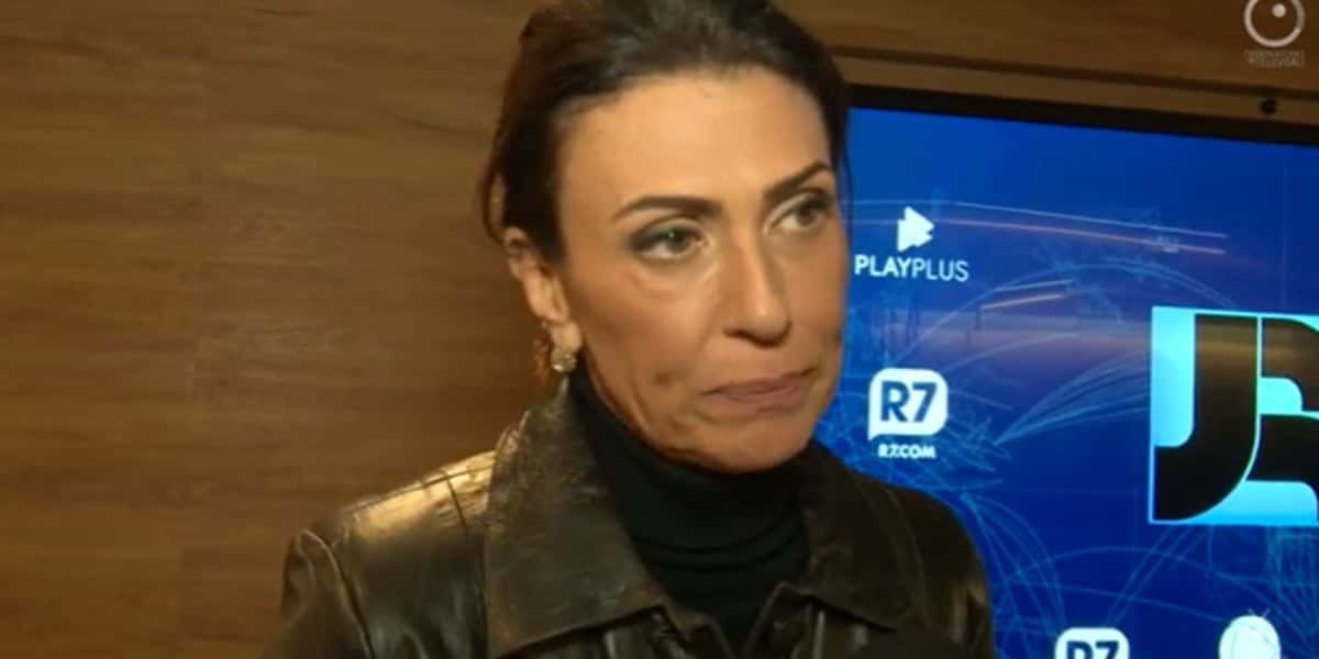 Janine Borba perdeu espaço na Record após saída do Domingo Espetacular (Foto: Reprodução)