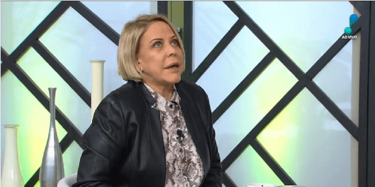 Claudete Troiano fala sobre traição ao vivo (Foto: Divulgação/RedeTV)
