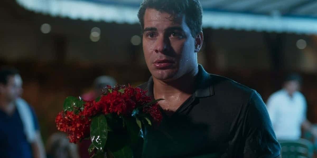 Júlio fica frustrado em Pega Pega (Foto: Reprodução/Globo)