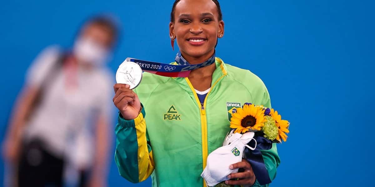 Rebeca Andrade fez a audiência da Globo explodir com conquista da medalha de prata (Foto: Reprodução)