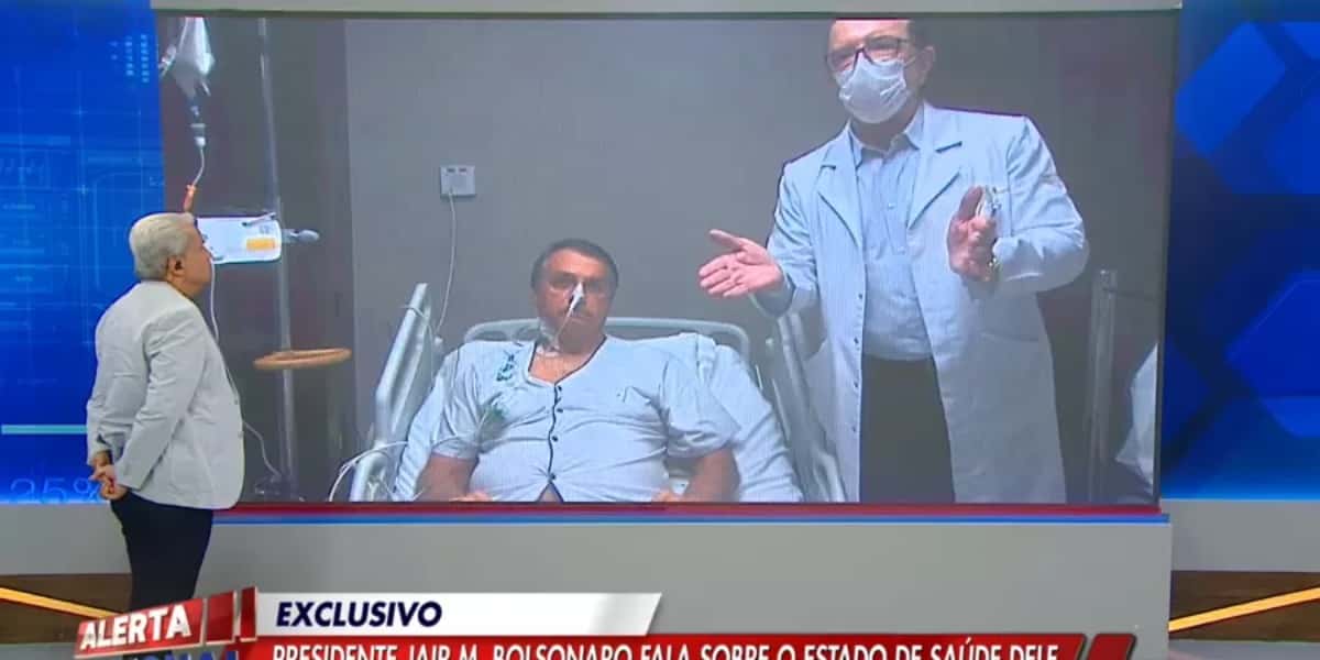 Sikêra Júnior fala com Bolsonaro ao vivo (Foto: Reprodução)