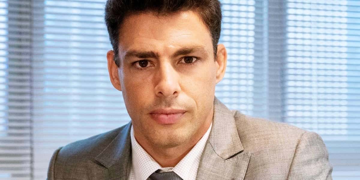 Cauã Reymond é o intérprete dos gêmeos Christian e Christofer de Um Lugar ao Sol (Foto: Divulgação/Globo)