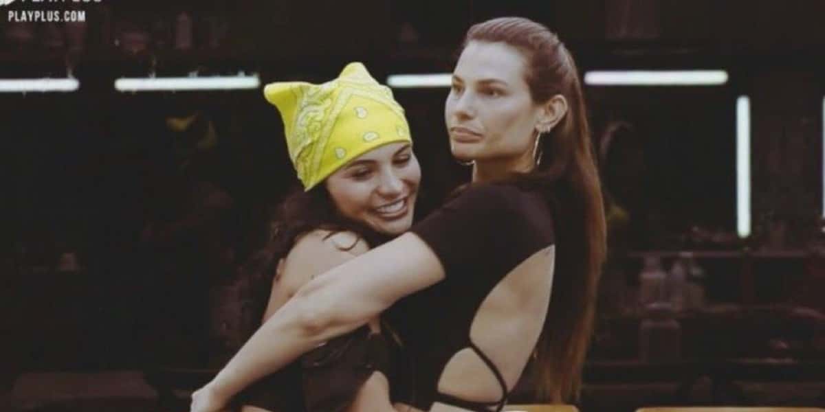 Aline e Dayane costuma se pegar em A Fazenda 13 (Foto: Reprodução)