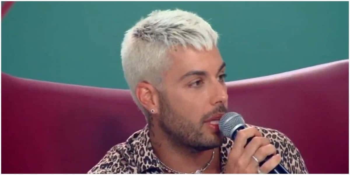 Gui Araújo durante o programa Hora do Faro (Foto: Reprodução)