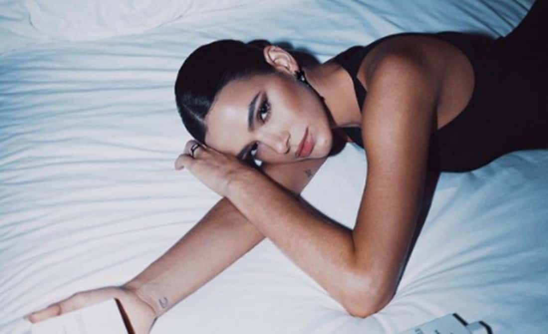 Bruna Marquezine arrasou no look (Foto: Reprodução/ Instagram)