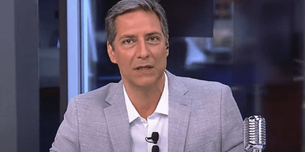 Luís Ernesto Lacombe assina contrato com a Globo (Foto: Divulgação)