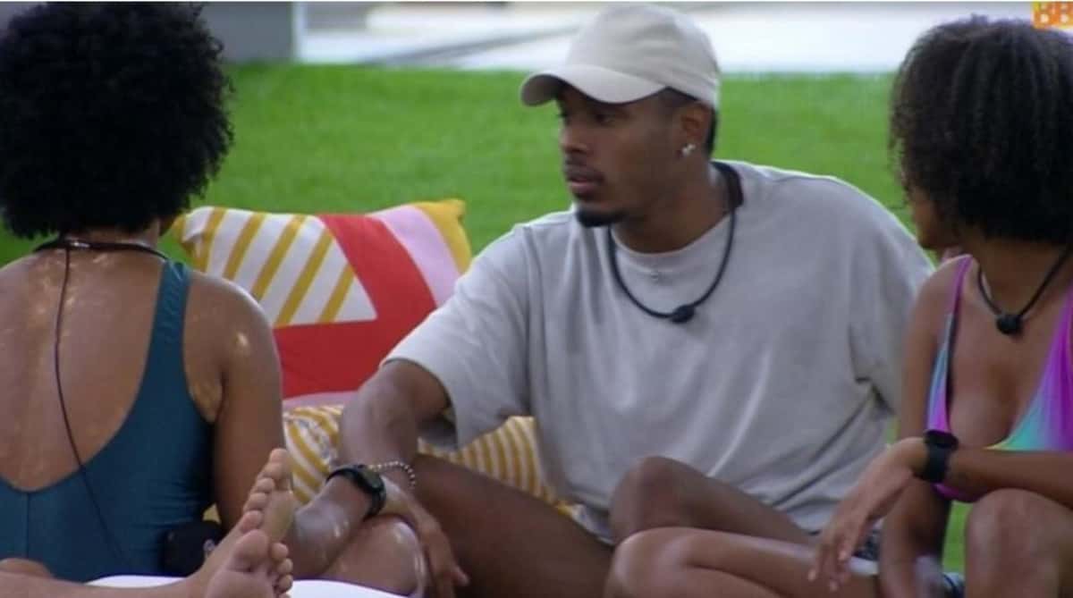 Paulo André se irritou com Natália (Foto: Reprodução / Globoplay)