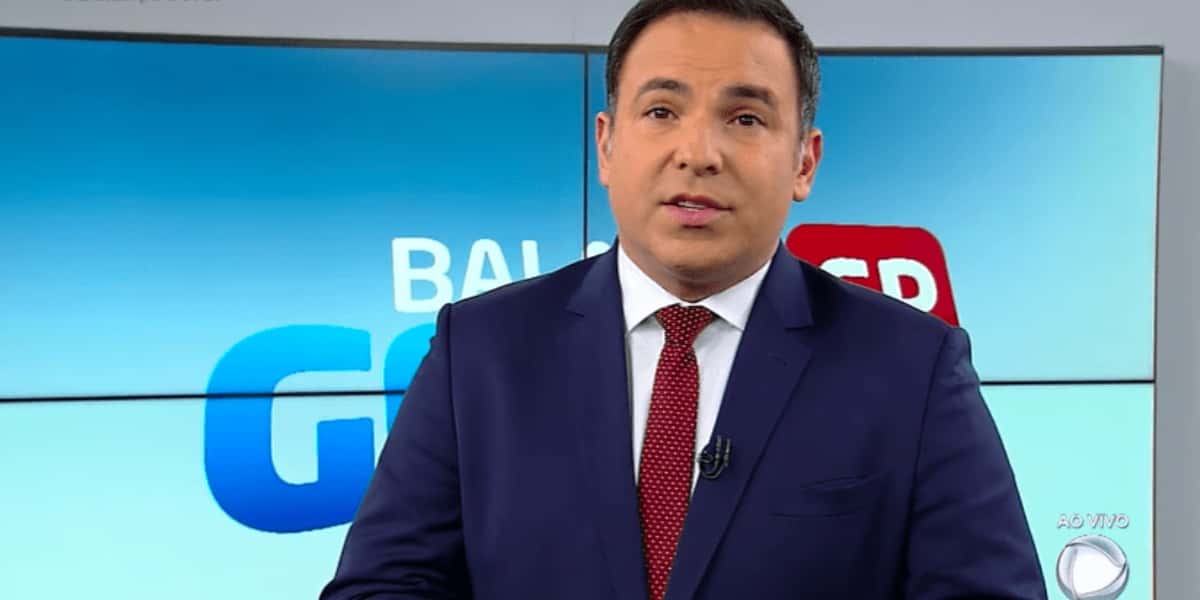 Reinaldo Gottino no comando do Balanço Geral (Foto: Reprodução)
