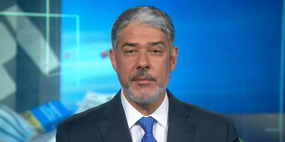 William Bonner usou perfil em rede social para desmentir boatos (Foto: Reprodução/TV Globo)