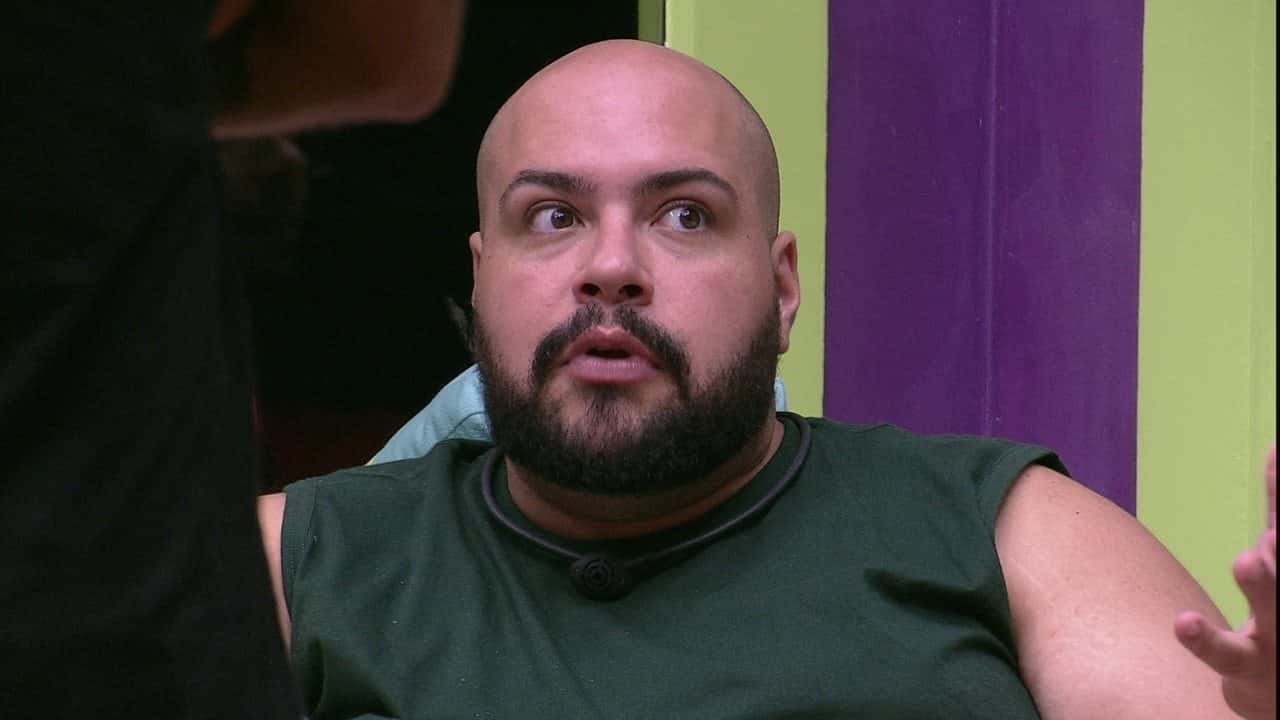 Mãe de Tiago Abravanel diz que filho virou um chato no jogo (Foto: Reprodução / Globoplay)