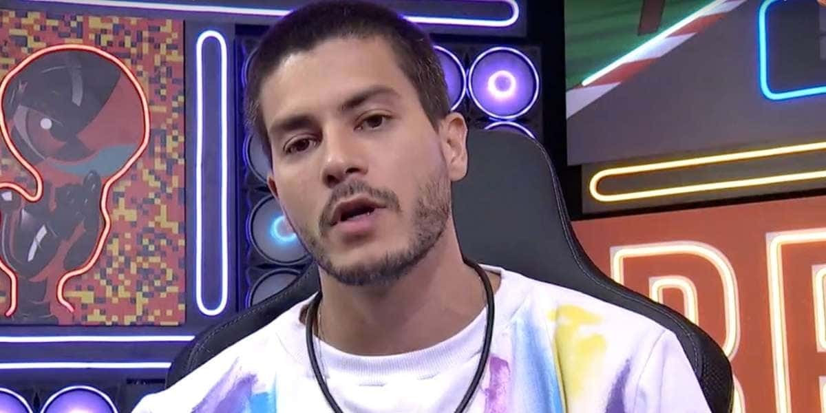 Arthur Aguiar falou sobre desistência durante o Raio-X de hoje (Foto: Reprodução)