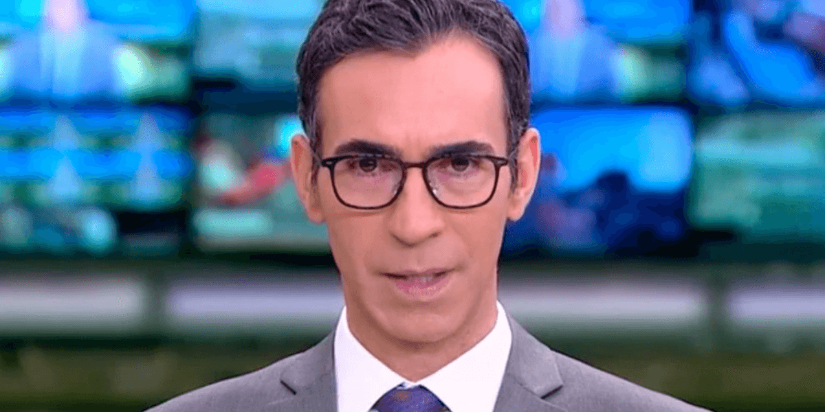 César Tralli comanda o Jornal Hoje na Globo (Foto: Reprodução)
