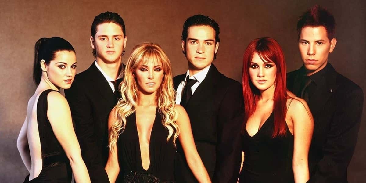 Elenco principal de Rebelde (Foto: Divulgação)