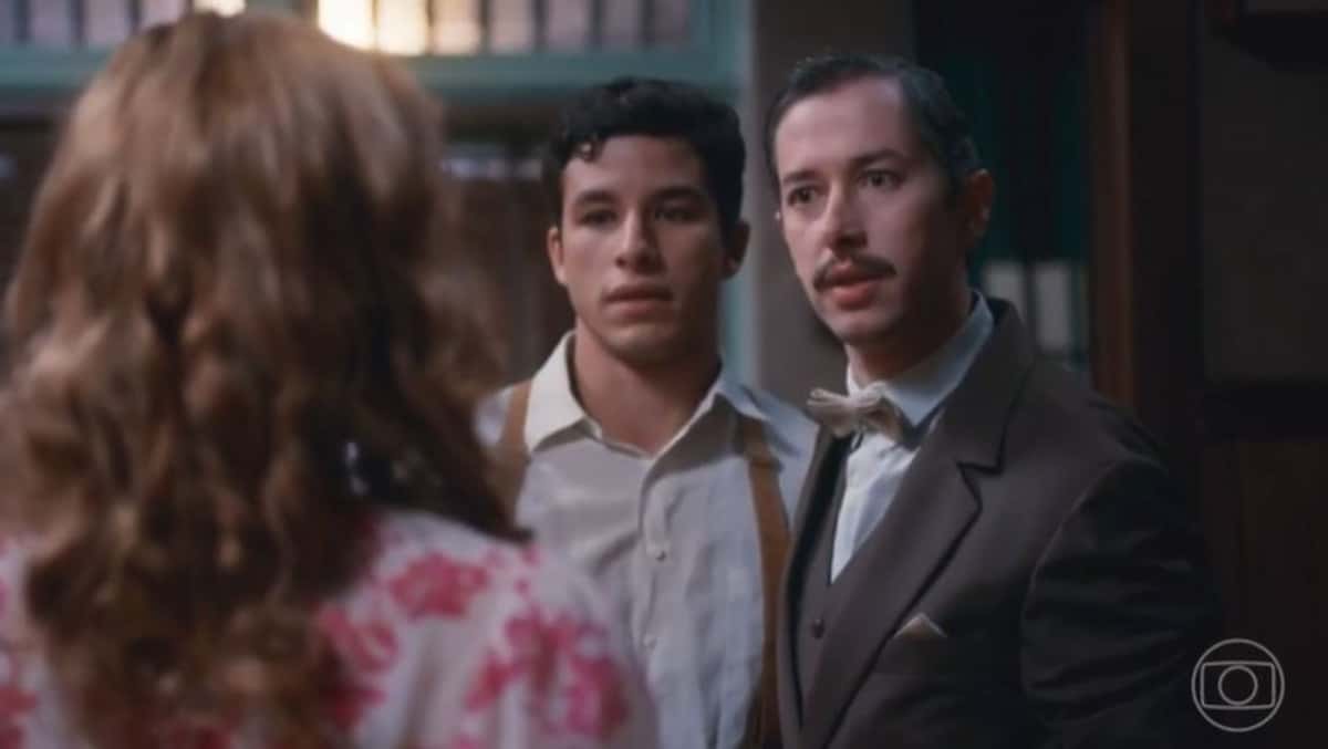 Em 'Além da Ilusão' um romance gay promete abalar a vida dos personagens (Foto: Reprodução / Globo)