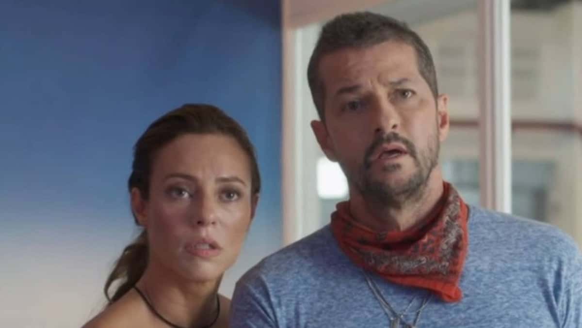 Pat (Paolla Oliveira) e Moa (Marcelo Serrado) cairão em uma emboscada em Cara e Coragem, novela das sete da Globo (Foto: Reprodução / Globo)
