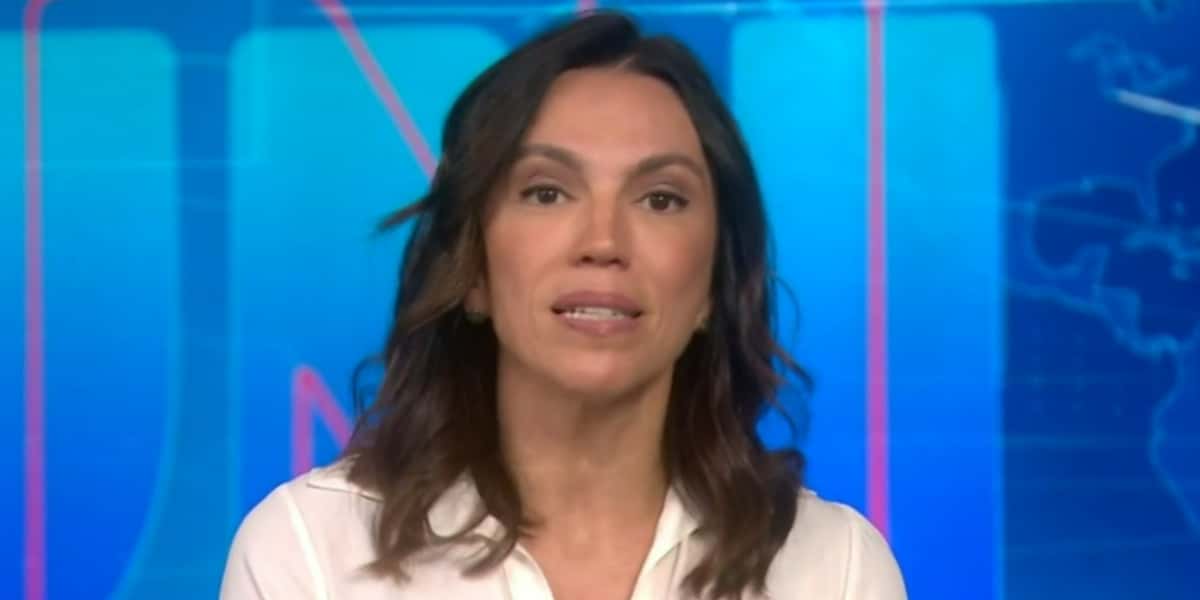 Ana Paula Araújo no "Jornal Nacional" (Foto: Reprodução/TV Globo)