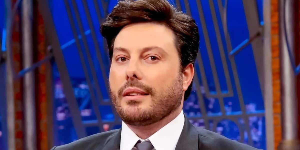 Apresentador Danilo Gentili declarou que não conseguiu intervir porque está quase sendo demitido também - Reprodução