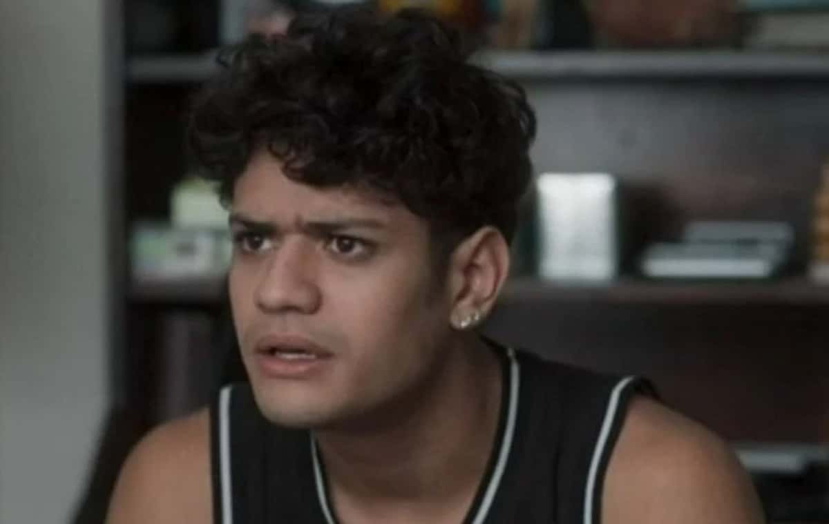 Pantanal - Renato (Gabriel Santana) confessa paixão secreta por personagem comprometida e propõe crime: "Dar fim nele" (Foto: Reprodução / Globo)