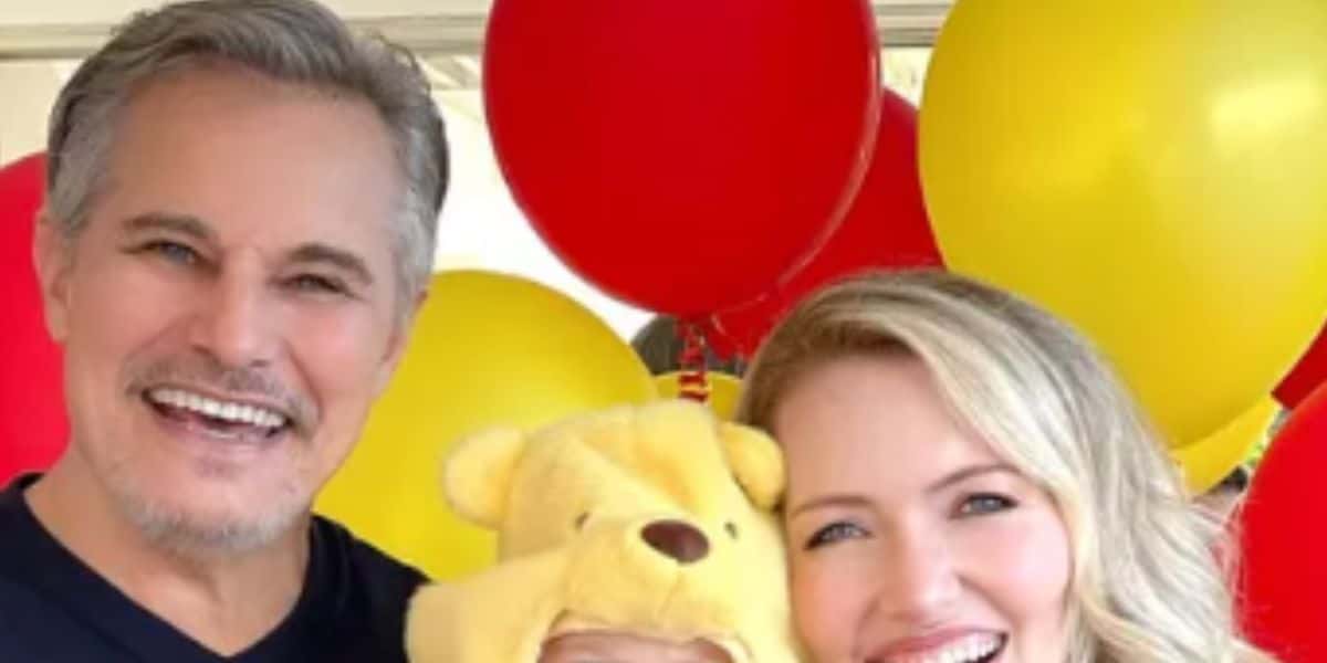 Edson Celulari mostra filha bebê, de olhos azuis, vestida de ursinha e arranca suspiros: "Neném mais linda" - Foto: Reprodução