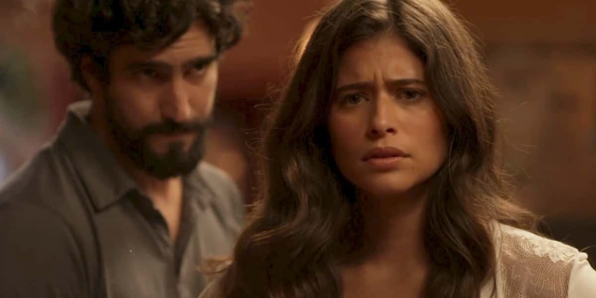 Tertulinho tentará enganar Candoca na novela Mar do Sertão (Foto: Reprodução/Globo)