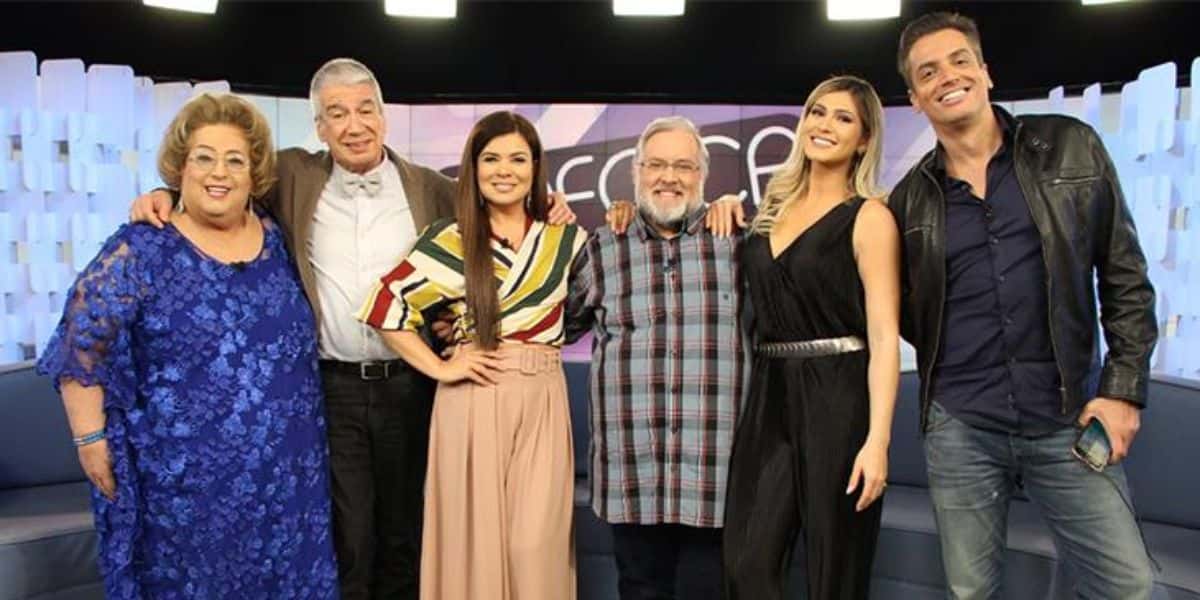 Mamma Bruschetta e elenco do Fofocalizando - Foto Reprodução